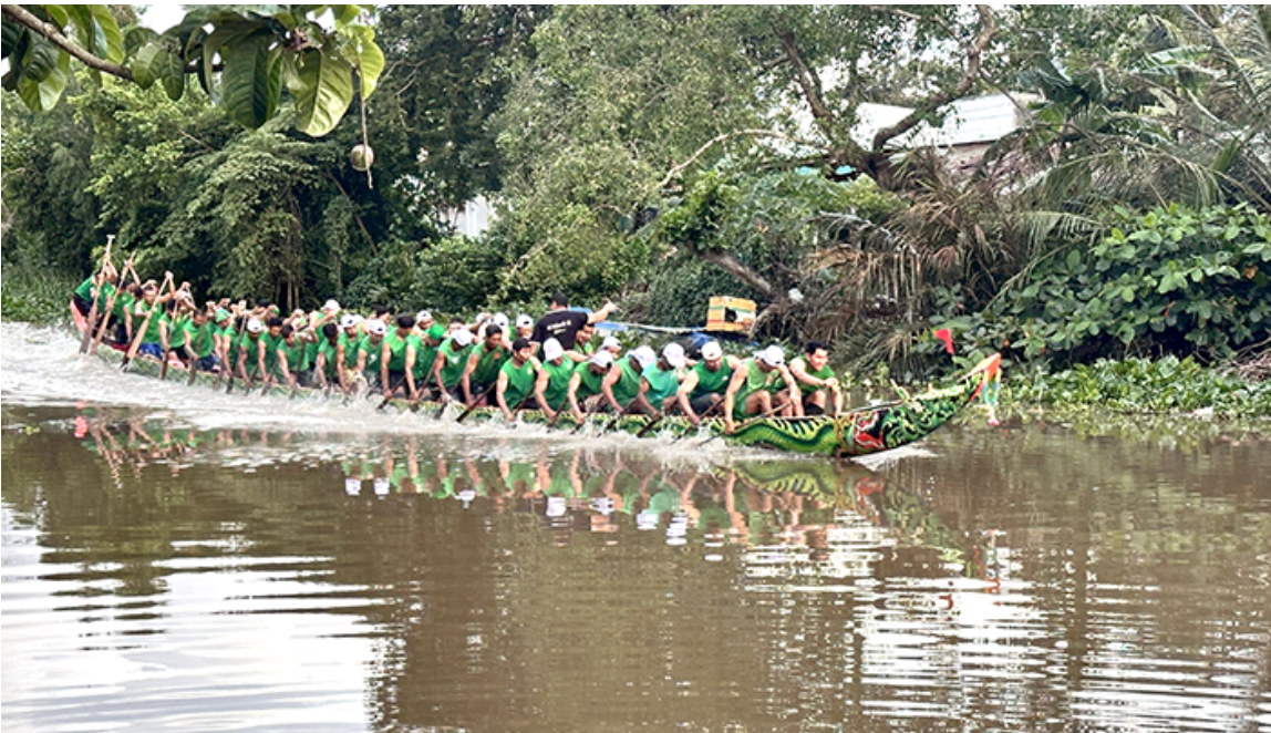 Lễ hội Oóc Om Bóc đua ghe Ngo Cần Thơ 2025 – Từ sắc màu lễ hội đến bản sắc dân tộc