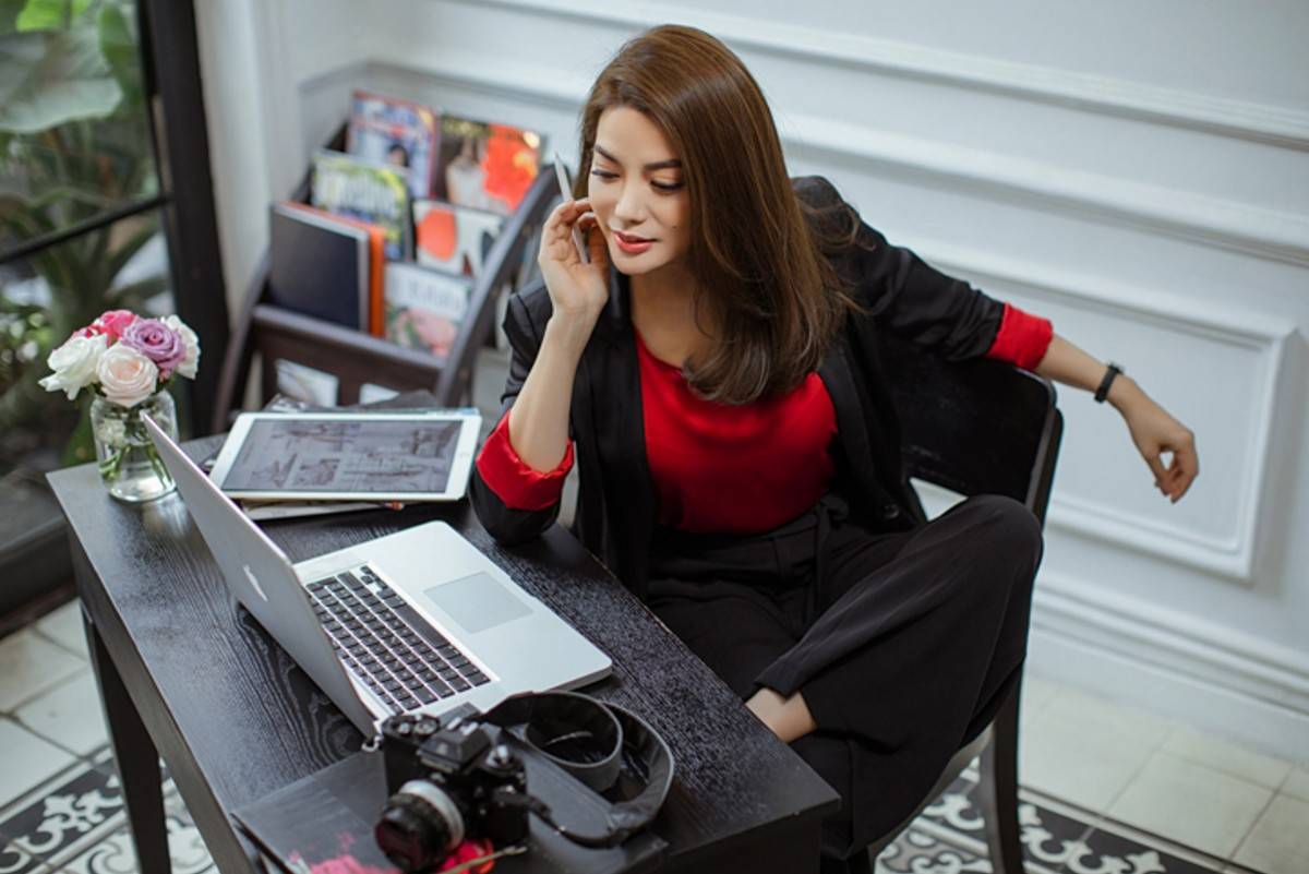 Khi nghệ sĩ làm kinh doanh - Cơm áo không đùa với khách thơ!