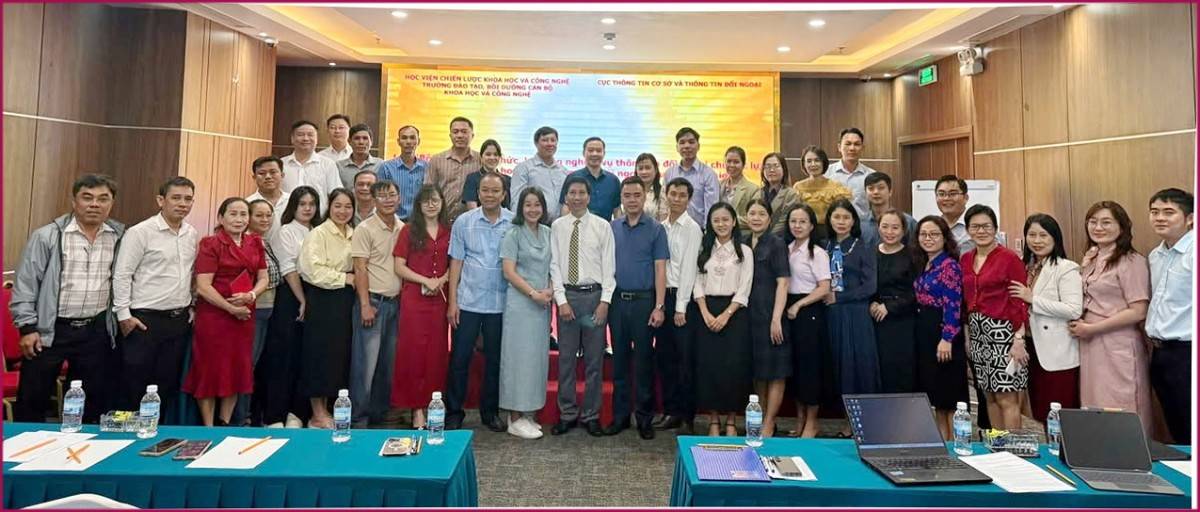 70 Học viên dự khai giảng khóa học Bồi dưỡng kiến thức, kỹ năng nghiệp vụ thông tin đối ngoại cho các lực lượng tham gia hoạt động thông tin đối ngoại khu vực biên giới