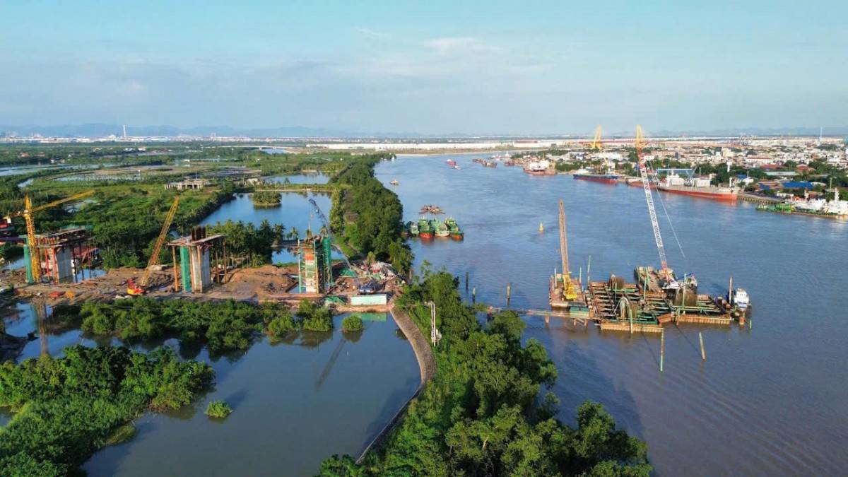 Biển chẳng bao giờ lặng sóng – Hải Phòng  mãi vươn xa