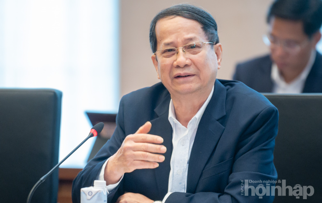 PGS. TS Ngô Trí Long: Cần đánh thuế giao dịch để tránh đầu cơ vàng