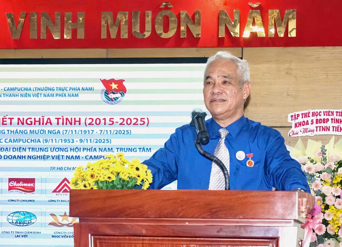 Tiến sĩ Lê Hồng Liêm – Phó Chủ tịch Thường trực Trung ương Hội Hữu nghị Việt Nam – Campuchia, Thường trực phía Nam, Chủ tịch Câu lạc bộ Doanh nghiệp Việt Nam - Campuchia, Giám đốc Trung tâm ngoại ngữ tiếng Khmer