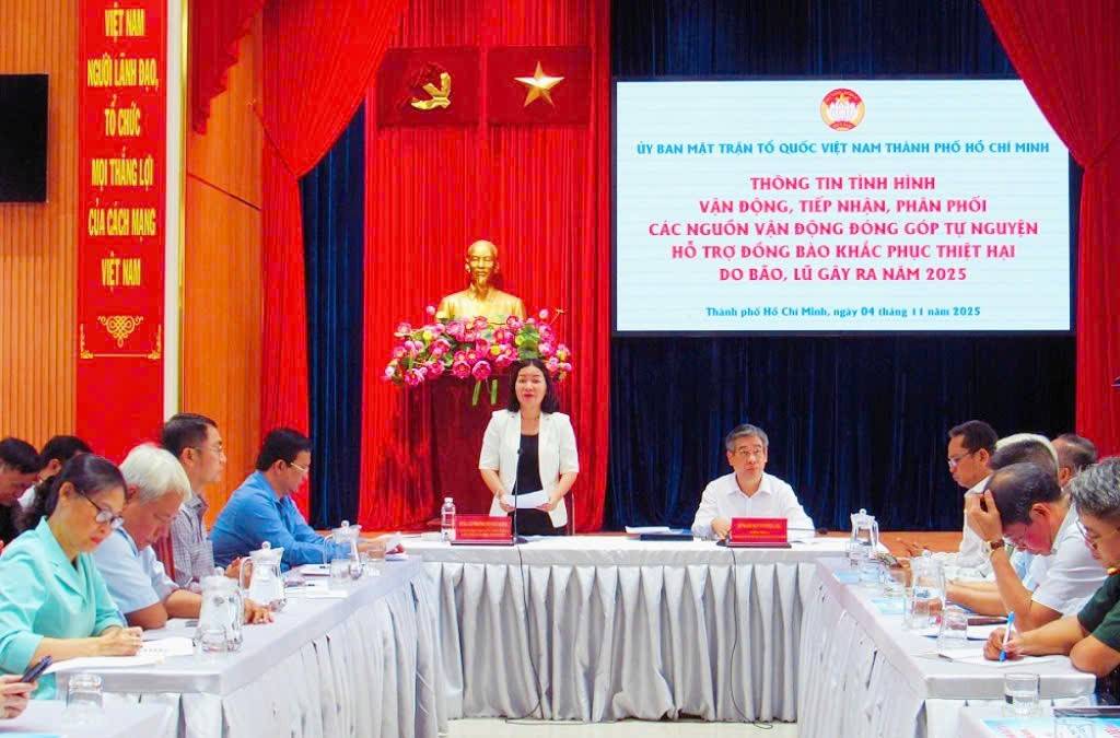 Phó Chủ tịch Thường trực Ủy ban MTTQ Việt Nam TP.Hồ Chí Minh Trương Thị Bích Hạnh phát biểu