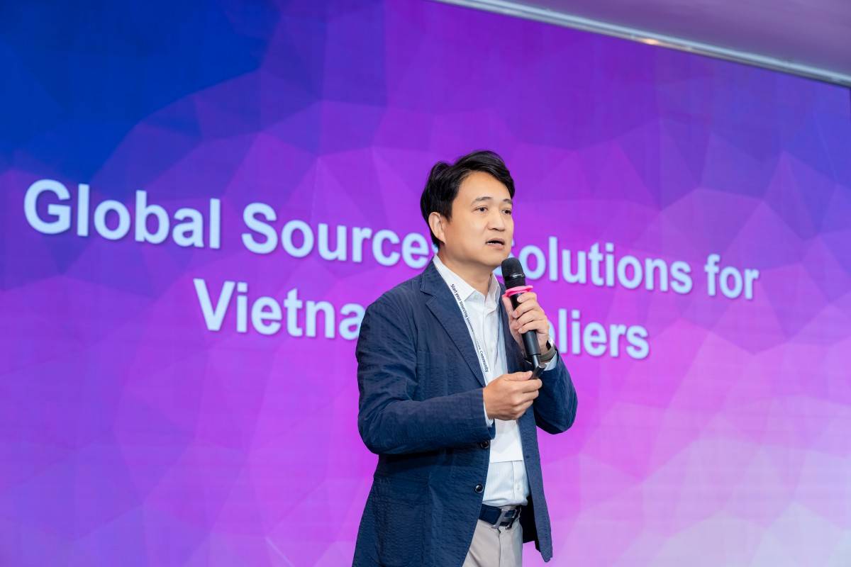 Doanh nghiệp Việt tìm đòn bẩy tăng trưởng xuất khẩu trong biến động thương mại toàn cầu