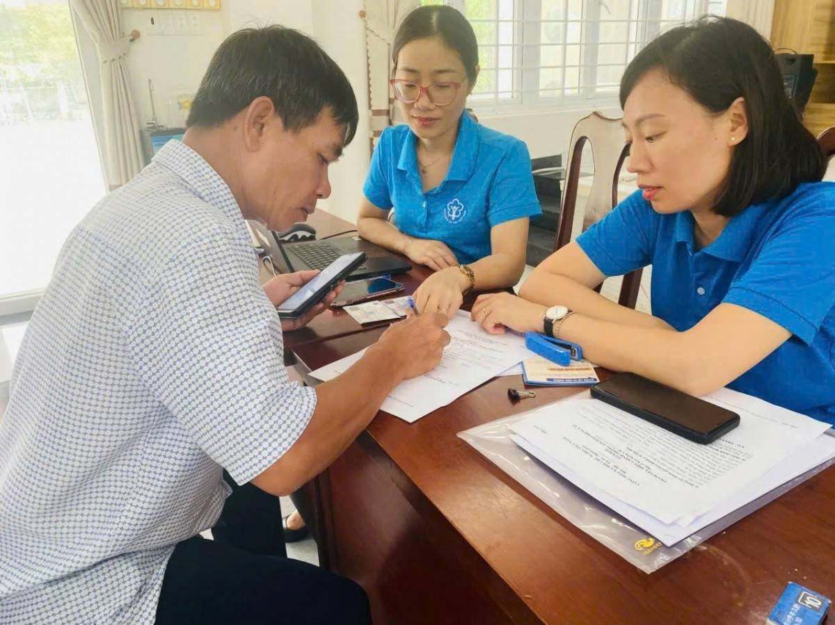 hoạt động truyền thông, tư vấn