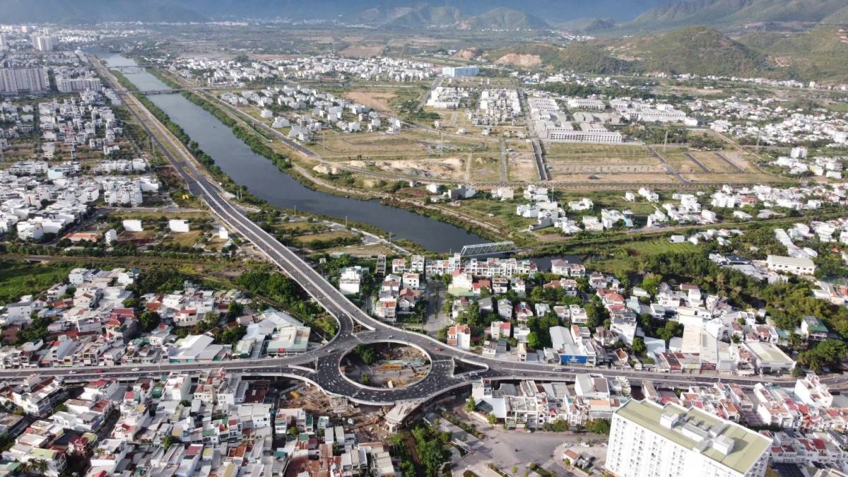 Nha Trang cần nhà đầu tư lớn kiến tạo tổ hợp đô thị đa chức năng, thúc đẩy kinh tế đêm.