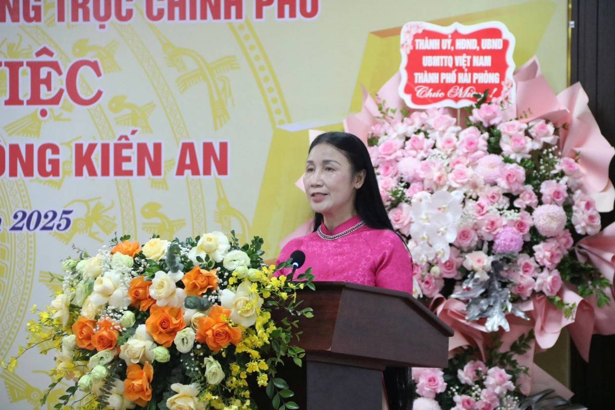 Phó Thủ tướng Thường trực Chính phủ Nguyễn Hòa Bình thăm Trường THPT Kiến An: Bồi đắp niềm tin, tiếp sức cho hành trình tri thức