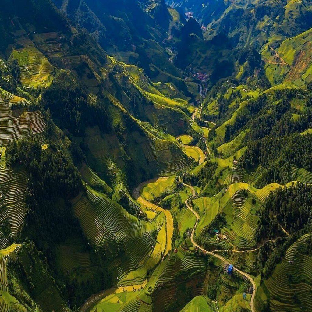 Khám phá vẻ đẹp kì vĩ của Đèo Khau Phạ