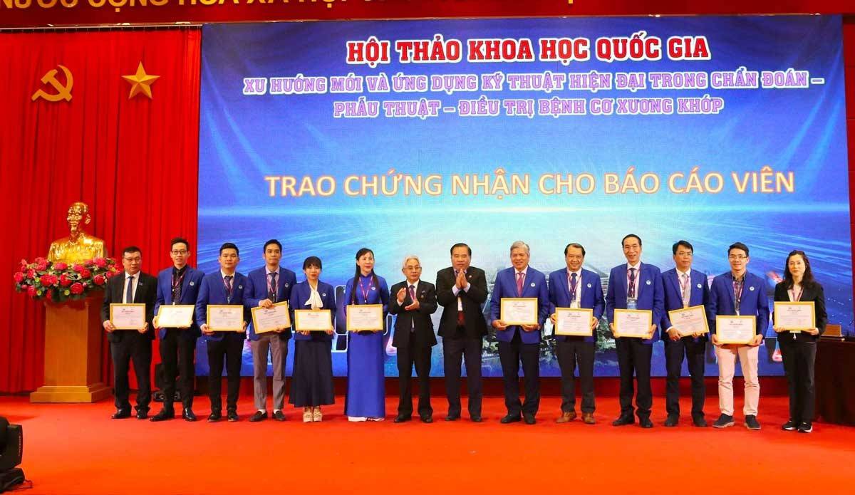 Bước tiến mới trong ứng dụng kỹ thuật hiện đại chẩn đoán, điều trị bệnh cơ xương khớp