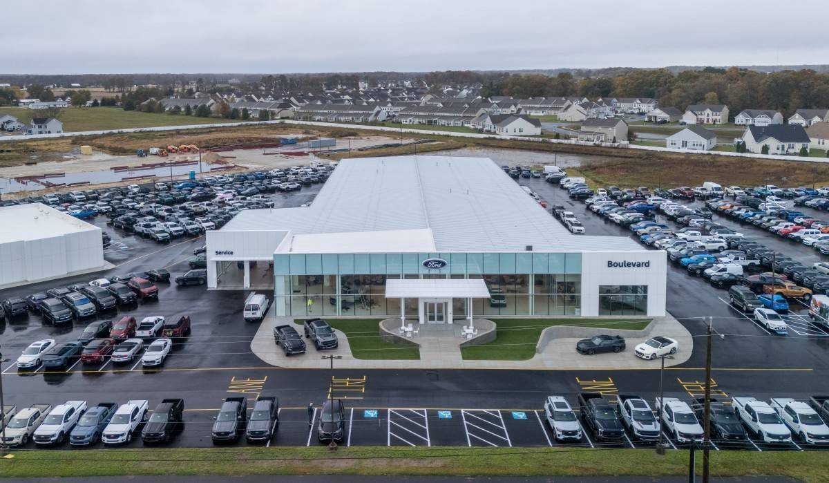 Ford ra mắt tiêu chuẩn đại lý toàn cầu