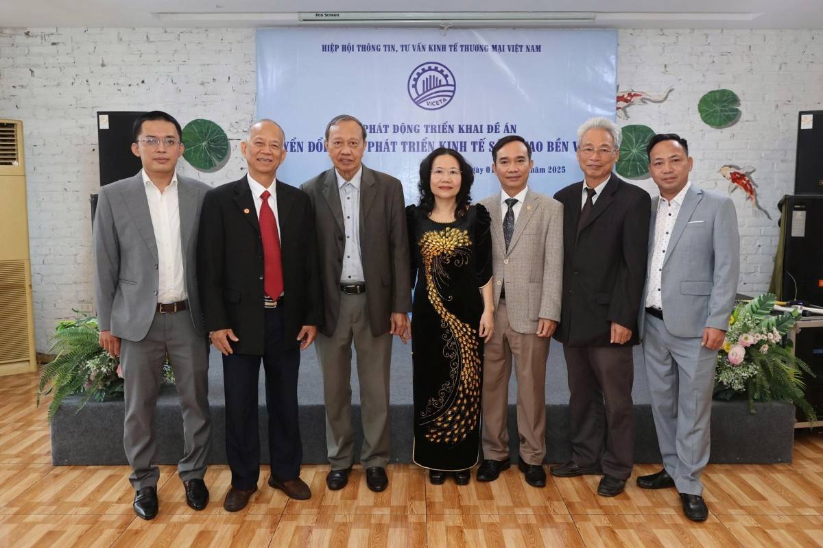 Đưa nông dân lên sàn số: Một đề án, nhiều kỳ vọng