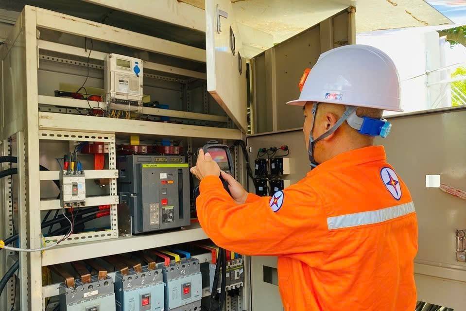 Điện lực Lào Cai ra phương án đảm bảo cấp điện phục vụ Festival Sông Hồng năm 2025