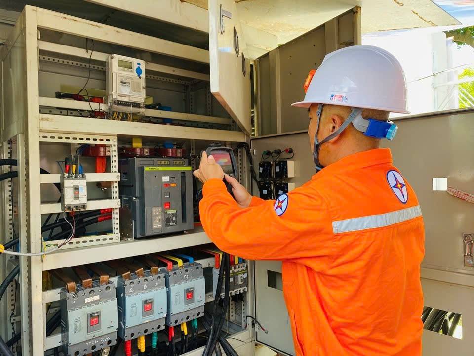 Điện lực Lào Cai ra phương án đảm bảo cấp điện phục vụ Festival Sông Hồng năm 2025