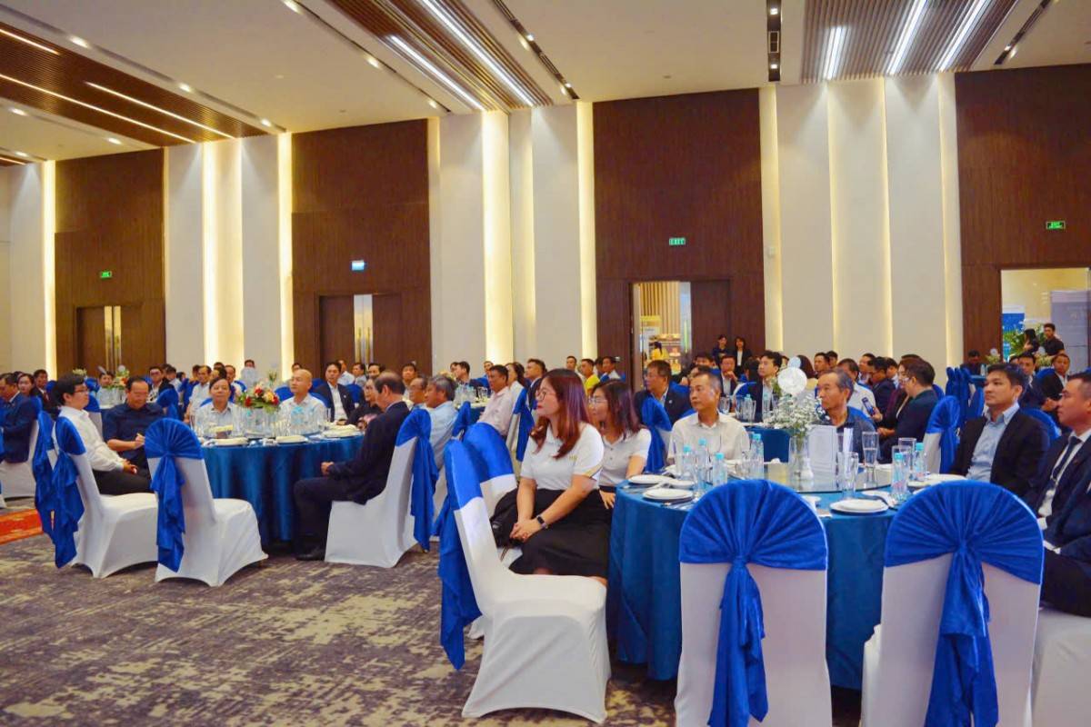 đại diện các Hội Doanh nghiệp khu vực Tây Sài Gòn, Tây Bắc Sài Gòn, Trung tâm Sài Gòn, Chợ Lớn… và đông đảo các doanh nghiệp hội viên, khách mời.