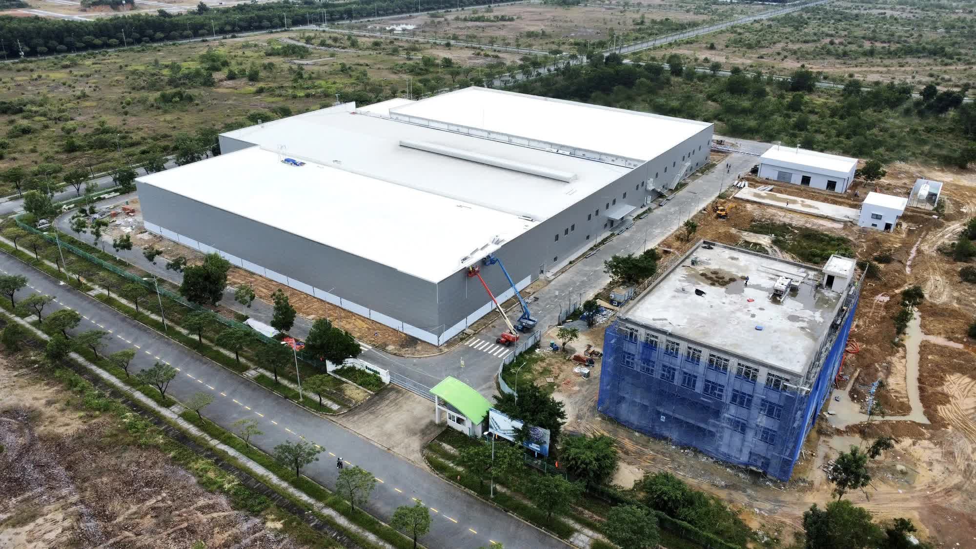 Nhà máy gồm các dây chuyền sản xuất thuốc uống dạng rắn (OSD) non-betalactam, thuốc nước non-betalactam với công nghệ hiện đại BFS…