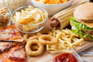 ĐBQH đề nghị kiểm soát thực phẩm “siêu ngon khó cưỡng” để bảo vệ trẻ em