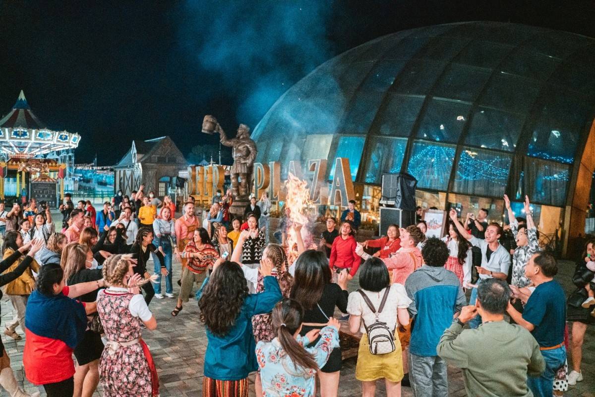 Chương trình Ba Na By Night đã tạo được dấu ấn riêng với du khách