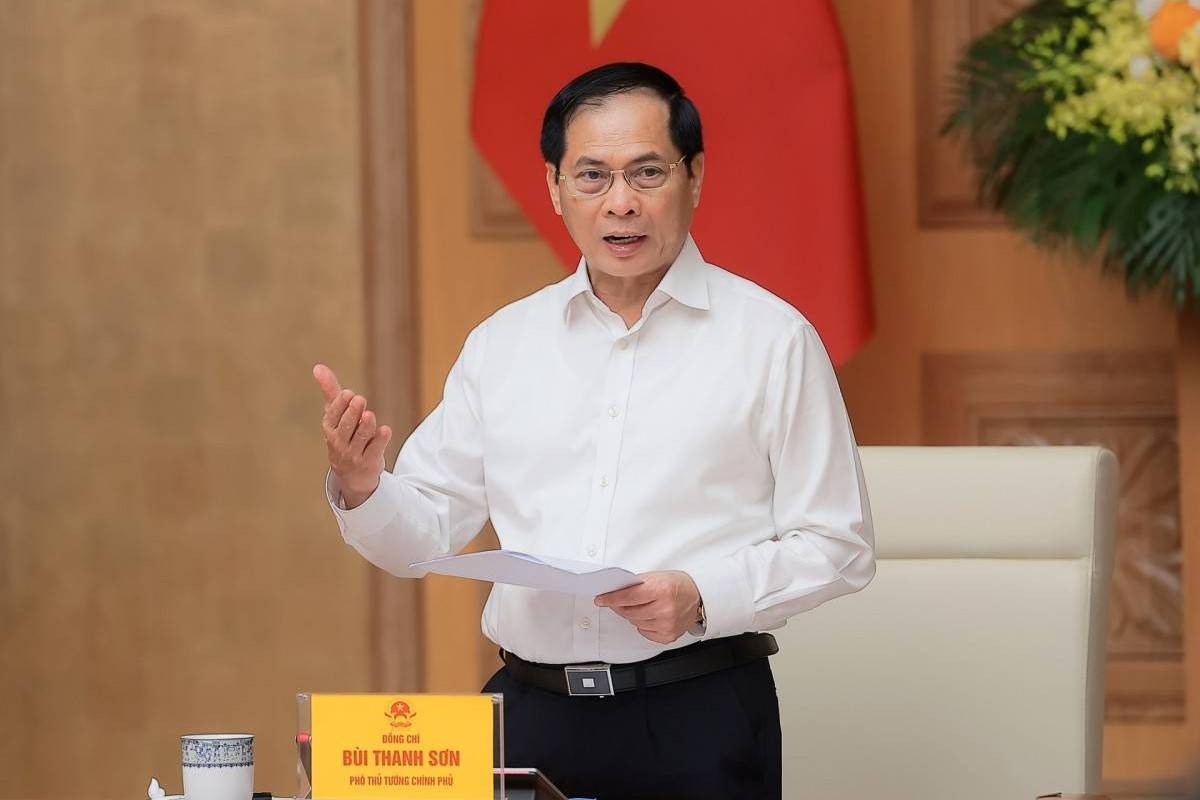 Phó Thủ tướng Bùi Thanh Sơn: Dự thảo Luật Thương mại điện tử (sửa đổi) chỉ còn 20 thủ tục