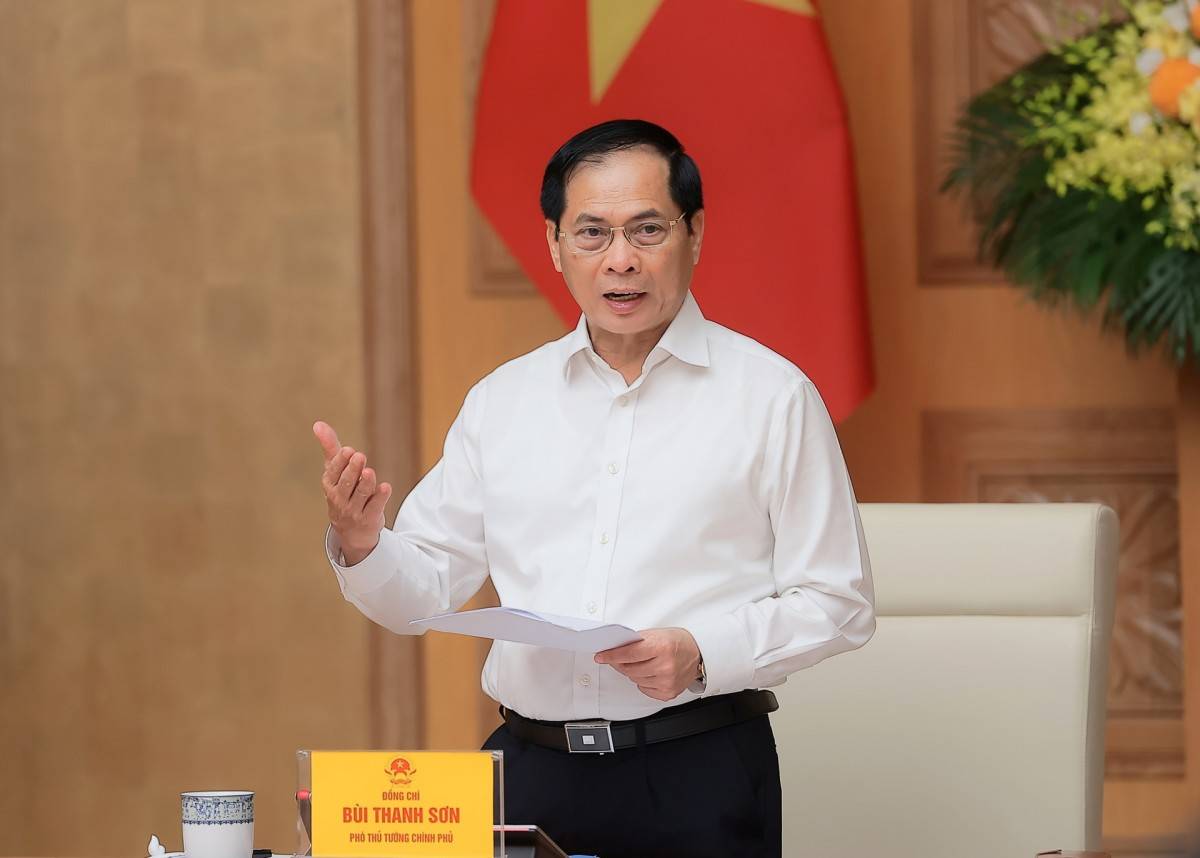 Phó Thủ tướng Bùi Thanh Sơn: Dự thảo Luật Thương mại điện tử (sửa đổi) chỉ còn 20 thủ tục