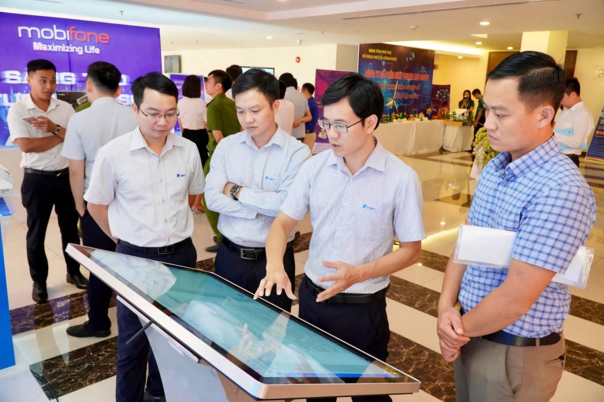 Phú Thọ thúc đẩy doanh nghiệp đầu tư ứng dụng, dịch vụ số theo mô hình PPP