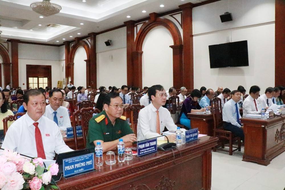 Đồng Tháp ban hành 10 nghị quyết tại kỳ họp chuyên đề