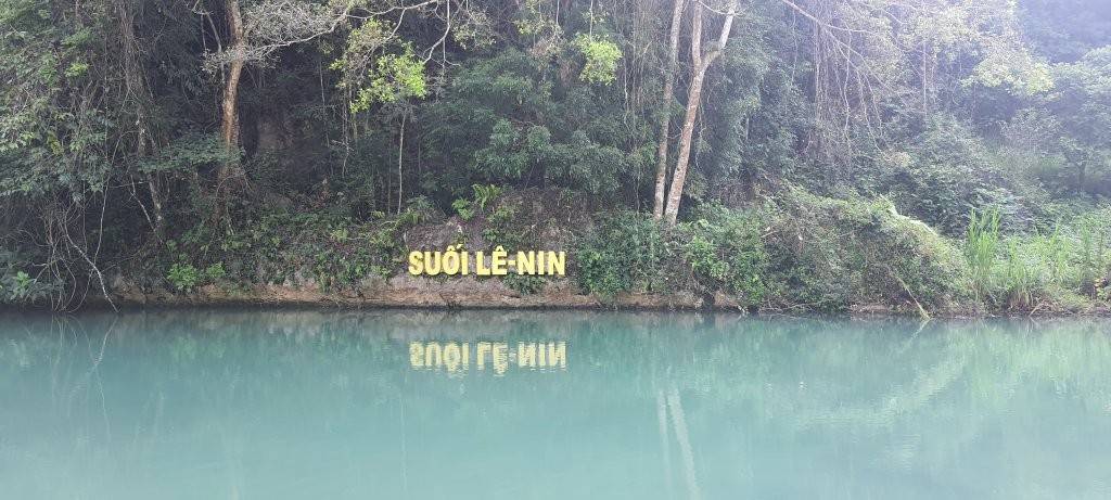 Cao Bằng miền biên viễn “đốn tim” giới trẻ bằng vẻ đẹp hoang sơ và hùng vĩ