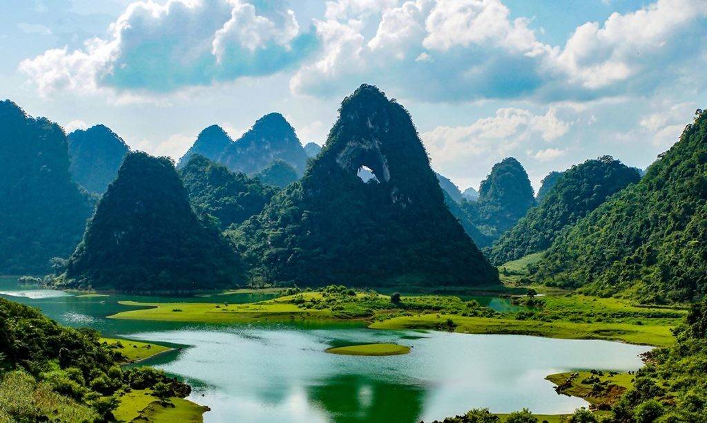 Cao Bằng miền biên viễn “đốn tim” giới trẻ bằng vẻ đẹp hoang sơ và hùng vĩ