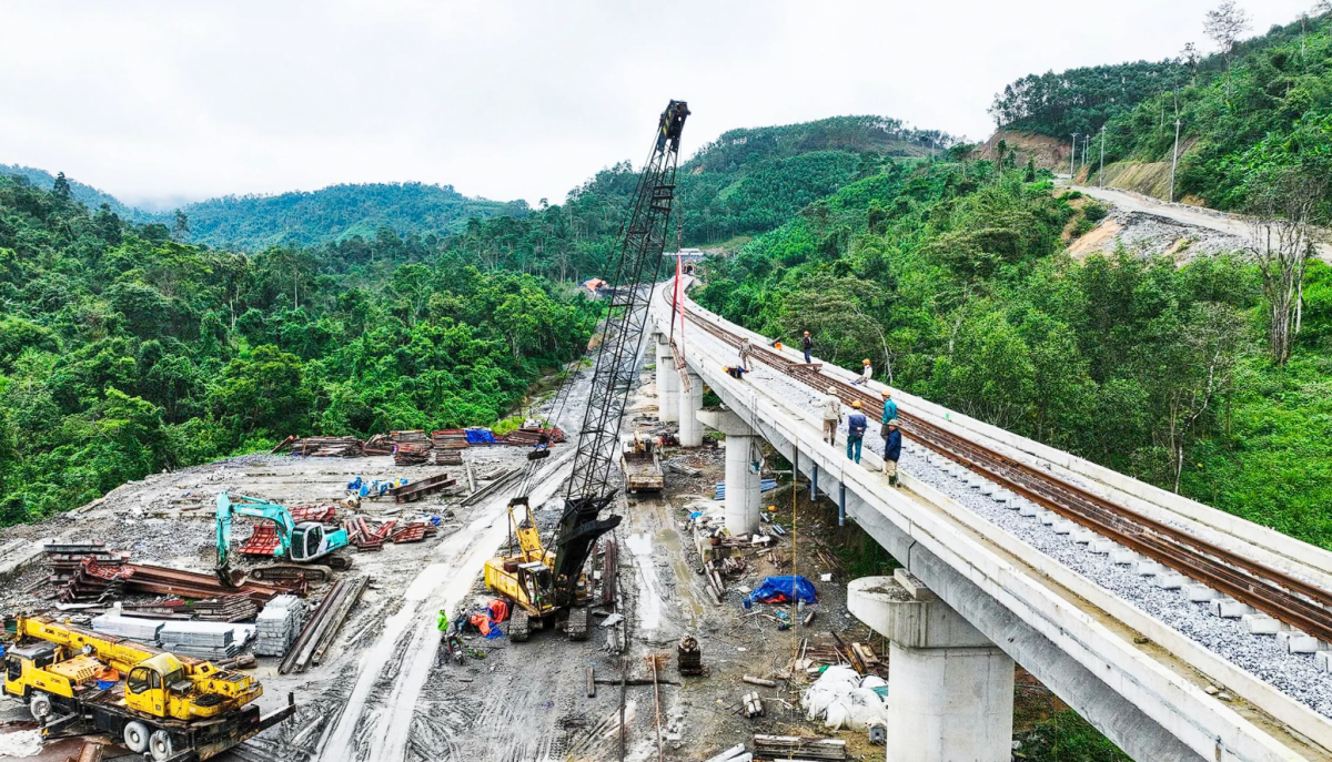 Quảng Trị khẩn trương thi công dự án cải tạo đường sắt qua đèo Khe Nét