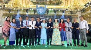 Thương hiệu mỹ phẩm 65 năm kiên định bản sắc riêng từ thiên nhiên