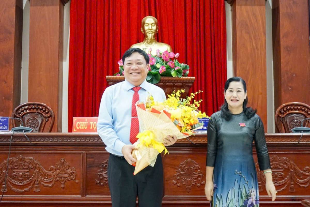 Ông Phạm Thành Ngại được bầu giữ chức Chủ tịch UBND tỉnh Đồng Tháp