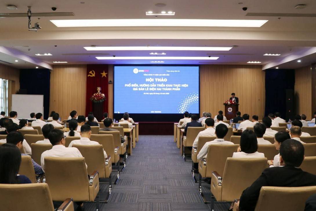 EVNNPC tổ chức Hội thảo hướng dẫn triển khai giá bán lẻ điện hai thành phần