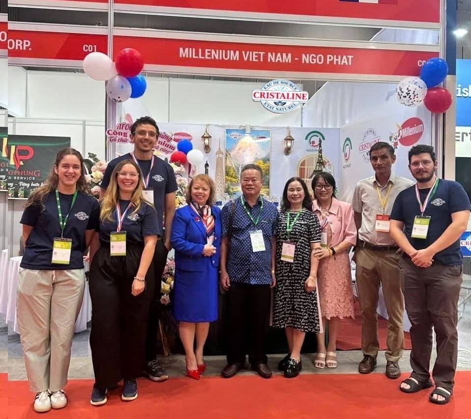 Cristaline – Nước Suối thiên nhiên từ Pháp chính thức ra mắt người tiêu dùng Việt Nam