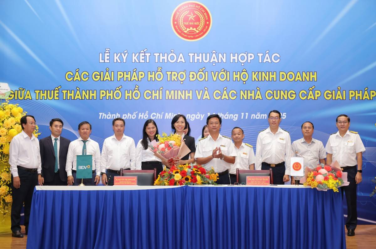 BIDV đồng hành triển khai chiến dịch “60 ngày cao đểm hỗ trợ hộ kinh doanh chuyển đổi sang kê khai thuế”