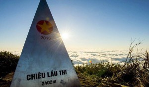 Du khách tìm lên mùa mây Tuyên Quang đẹp như giấc mơ trắng đầu đông