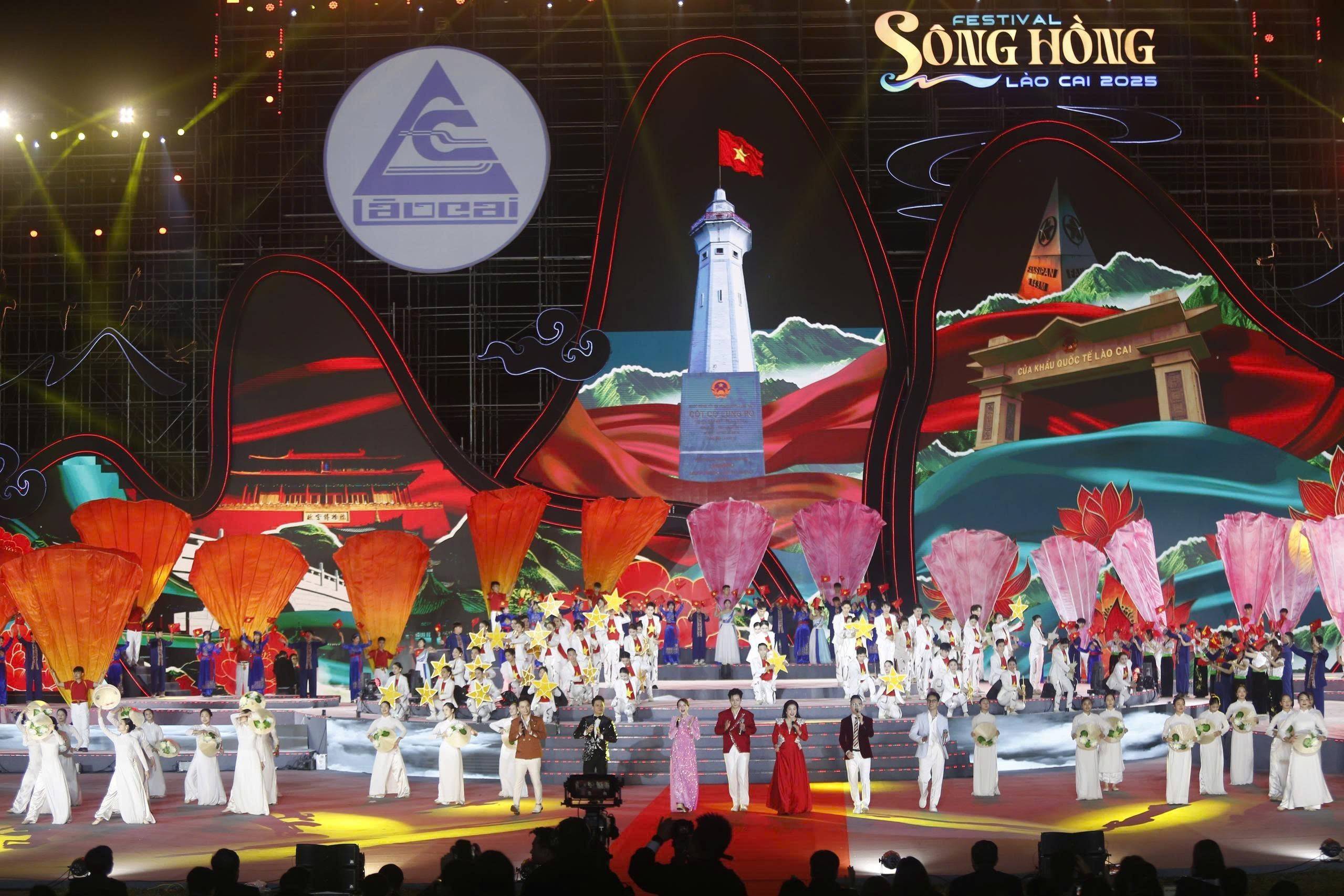 Khai mạc Festival Sông Hồng 2025: Không gian hội tụ văn hóa và giao thương Việt – Trung