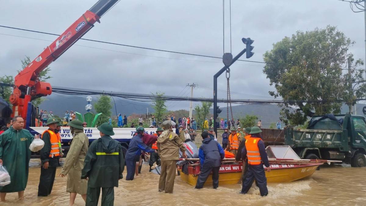 Gia Lai: Hỗ trợ 2.000 tấn gạo, 60 triệu đồng cho nhà dân bị sập hoàn toàn