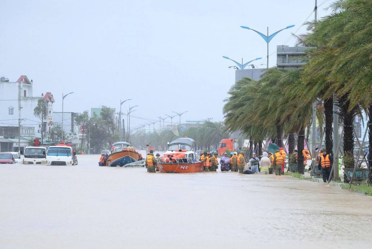 Gia Lai: Hỗ trợ 2.000 tấn gạo, 60 triệu đồng cho nhà dân bị sập hoàn toàn