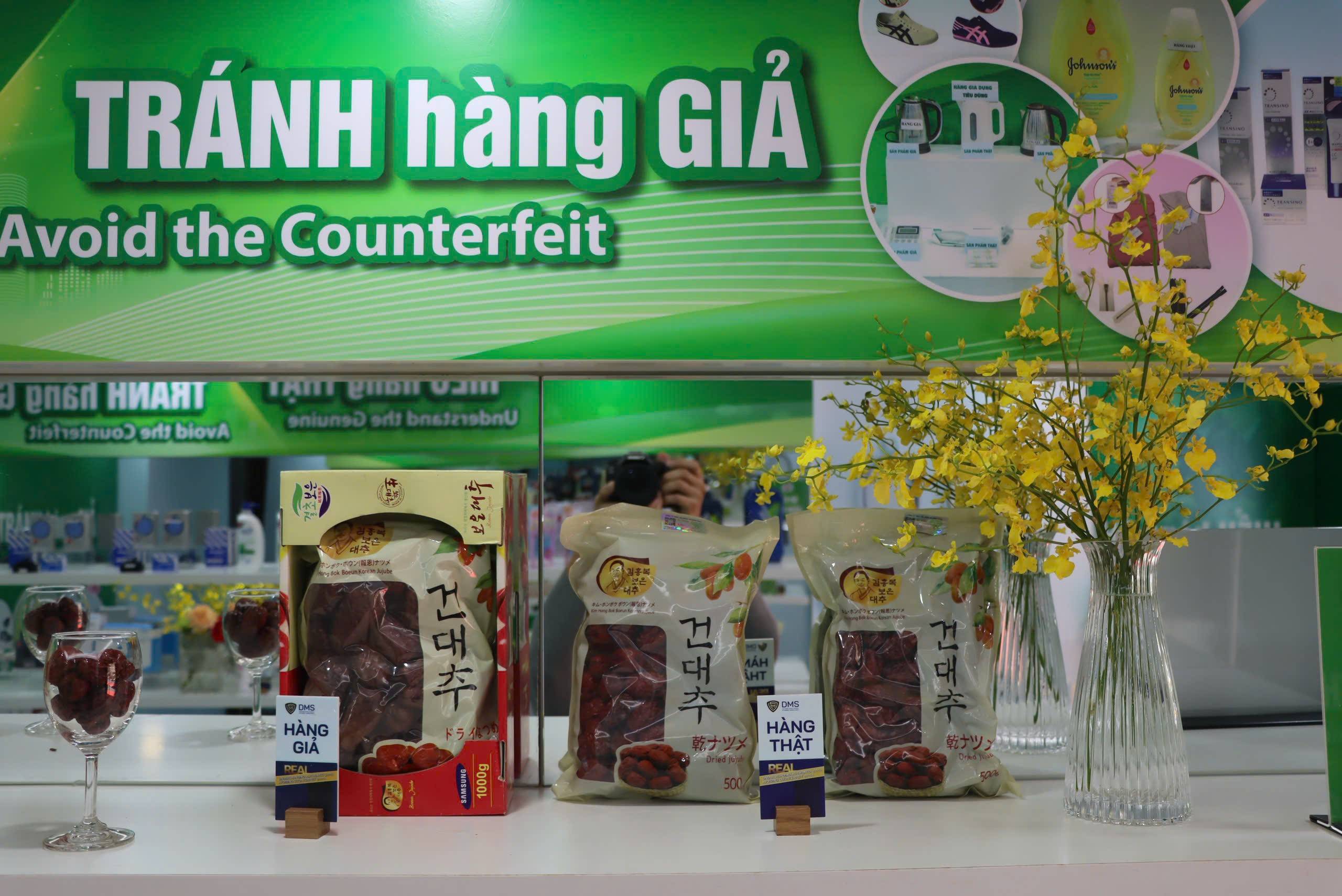 Mở cửa phòng trưng bày hàng thật - hàng giả tại Hà Nội: Hiểu hàng thật – Tránh hàng giả