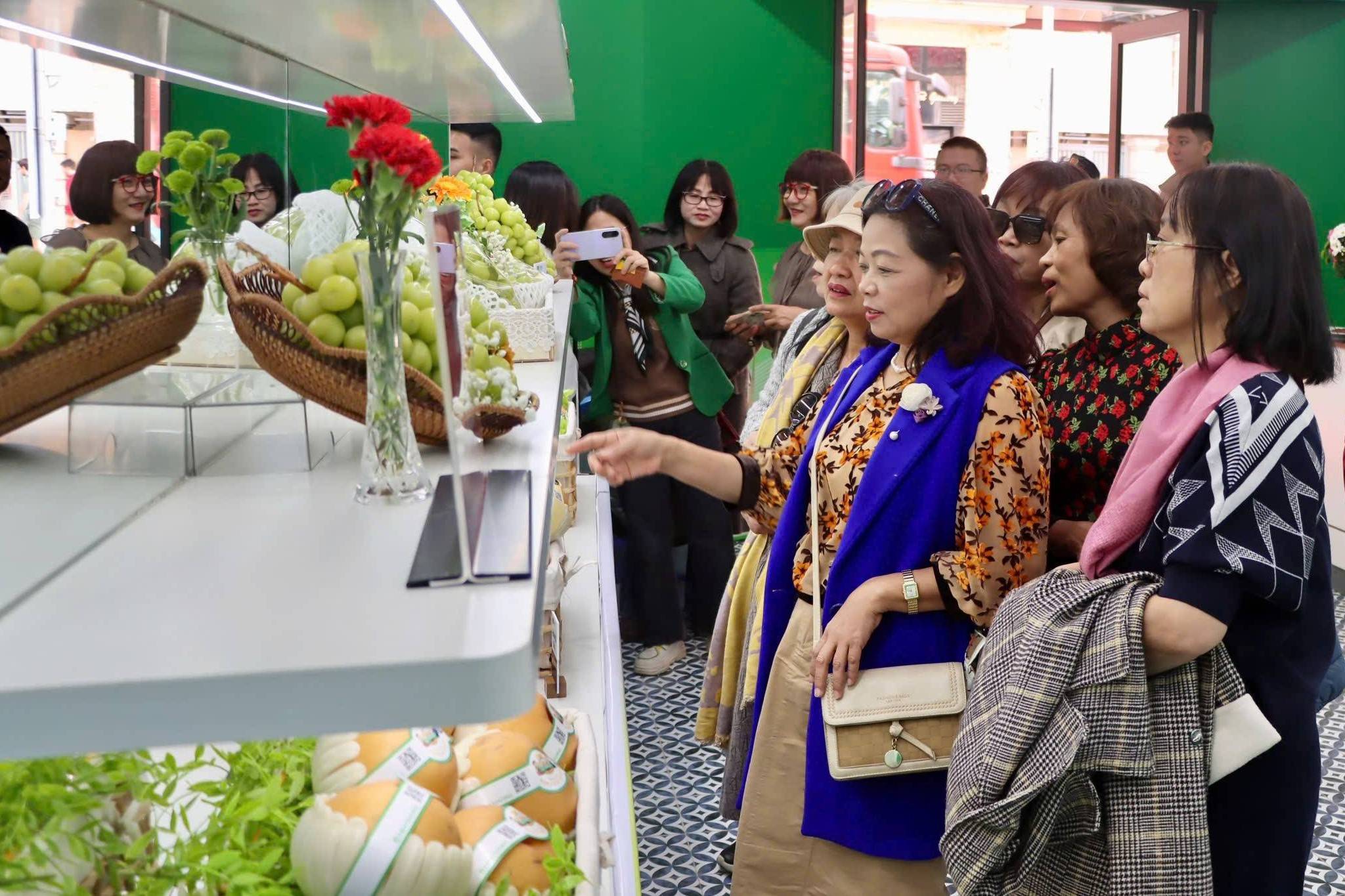 Mở cửa phòng trưng bày hàng thật - hàng giả tại Hà Nội: Hiểu hàng thật – Tránh hàng giả