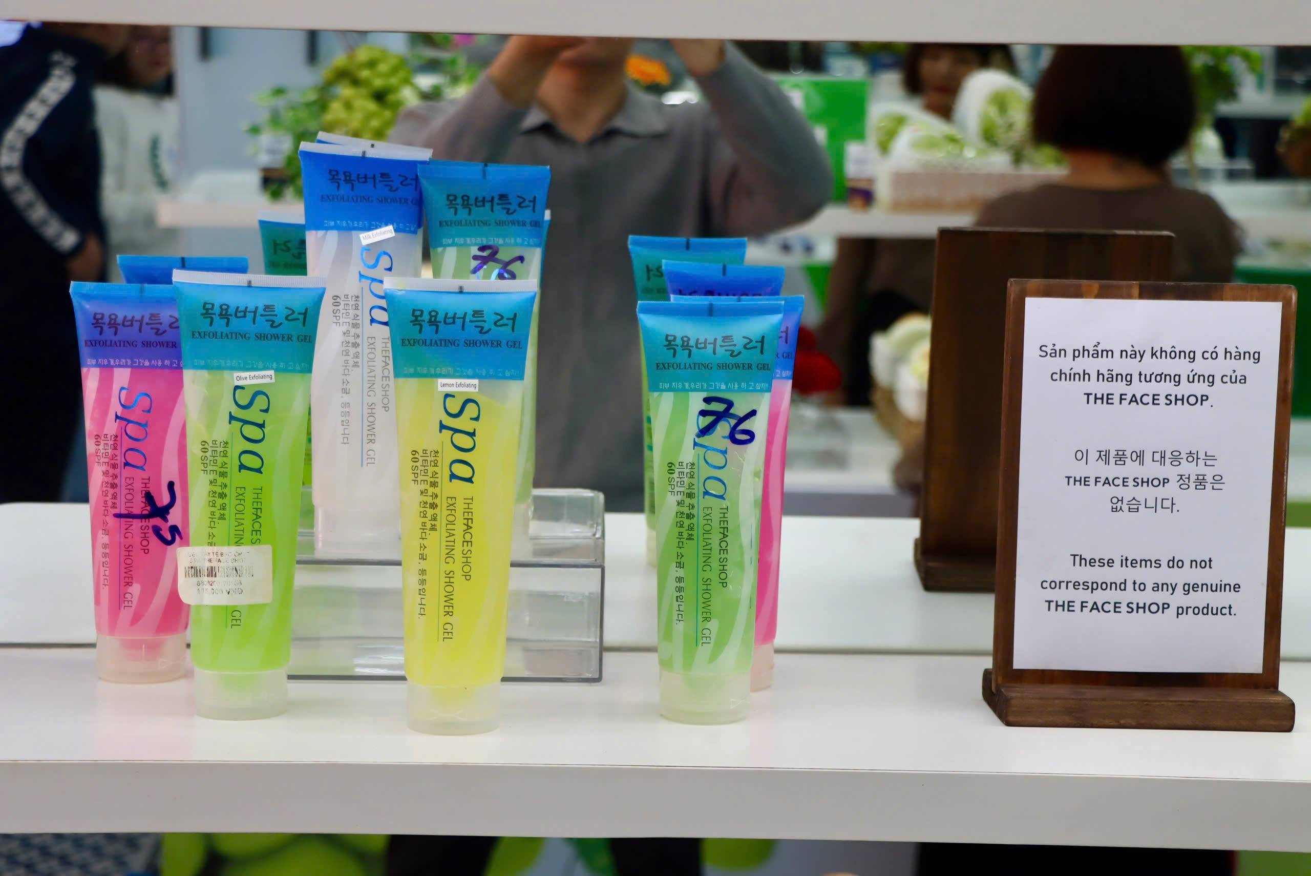 Mở cửa phòng trưng bày hàng thật - hàng giả tại Hà Nội: Hiểu hàng thật – Tránh hàng giả