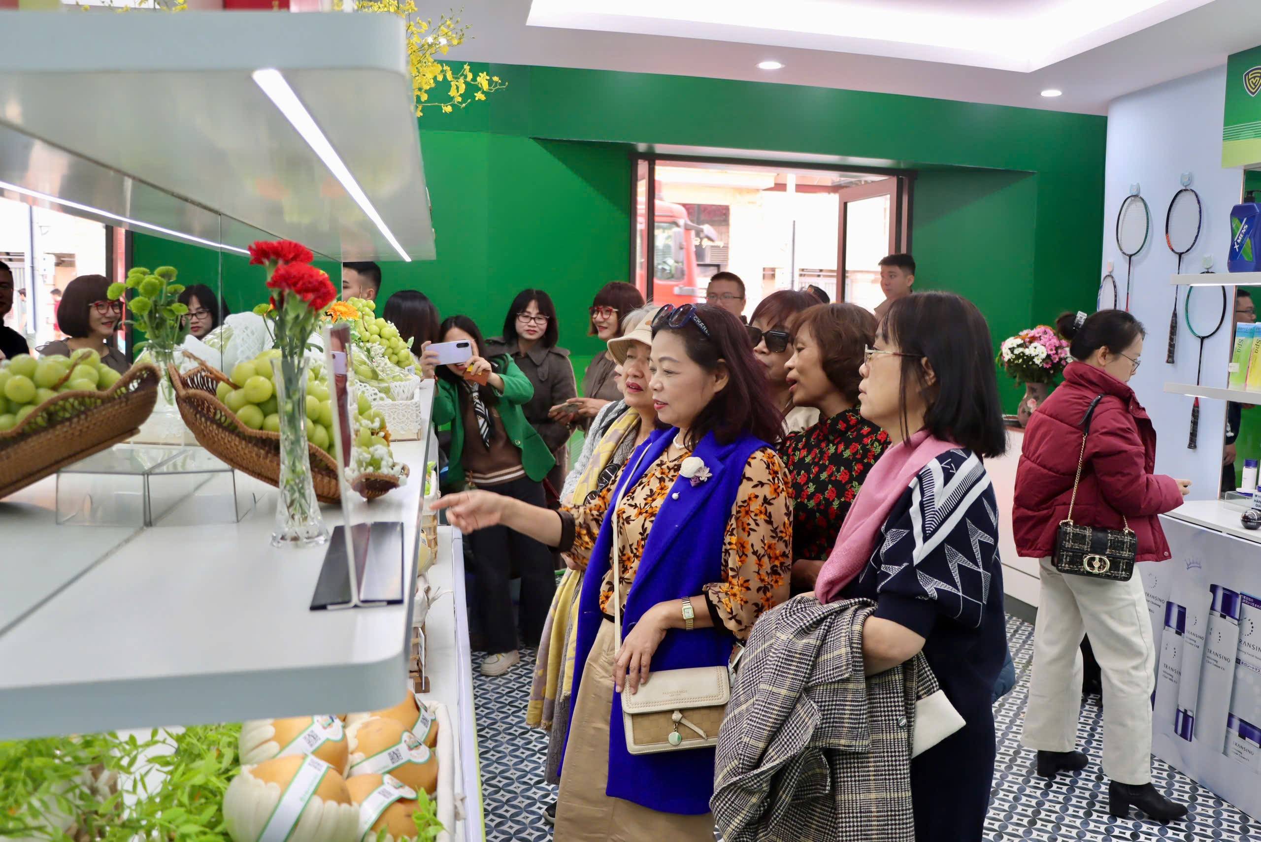 Mở cửa phòng trưng bày hàng thật - hàng giả tại Hà Nội: Hiểu hàng thật – Tránh hàng giả