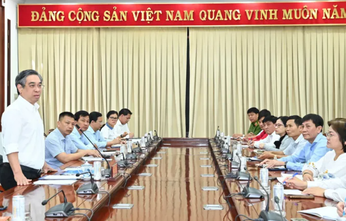 Sáng 22/11: Đoàn công tác TP.HCM khẩn cấp đến cứu trợ, giúp đỡ tỉnh Khánh Hòa khắc phục thiên tai