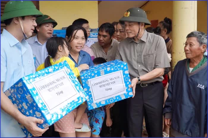 TP. Hồ Chí Minh hỗ trợ 50 tỷ đồng giúp Khánh Hòa vượt qua hậu quả lũ lụt