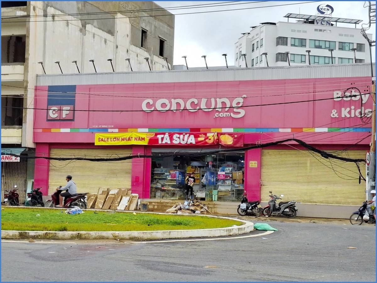 Khánh Hòa mạnh mẽ đứng lên, vượt qua mưa lũ trong vòng tay đồng bào, chiến sĩ cả nước