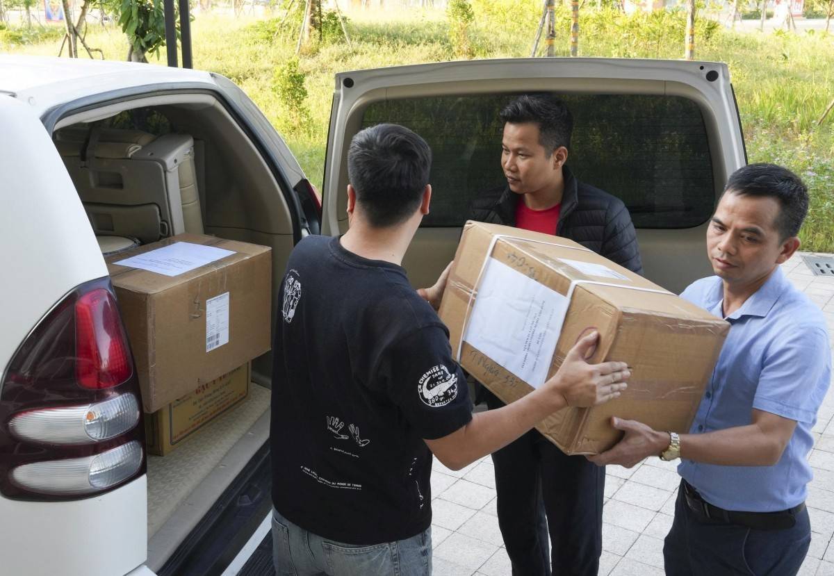 Những chuyến xe từ thành phố biển lên cao nguyên: Hải Phòng lên đường chi viện Đắk Lắk