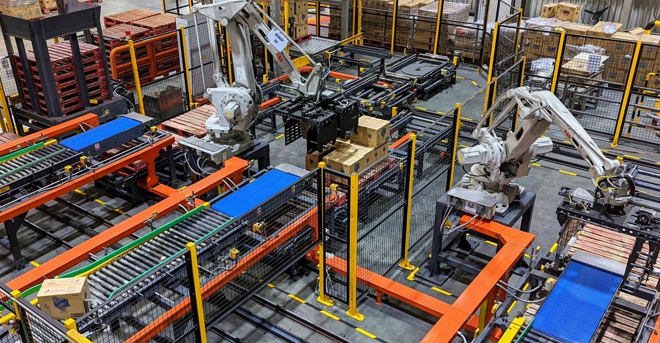 Nhà máy của Unilever Việt Nam áp dụng máy học (machine learning) và dữ liệu lớn (big data) vào hoạt động sản xuất, vận hành, thúc đẩy quá trình phân tích dữ liệu và dự báo, từ đó cải thiện hơn nữa hiệu suất vận hành và đón đầu xu hướng tương lai.