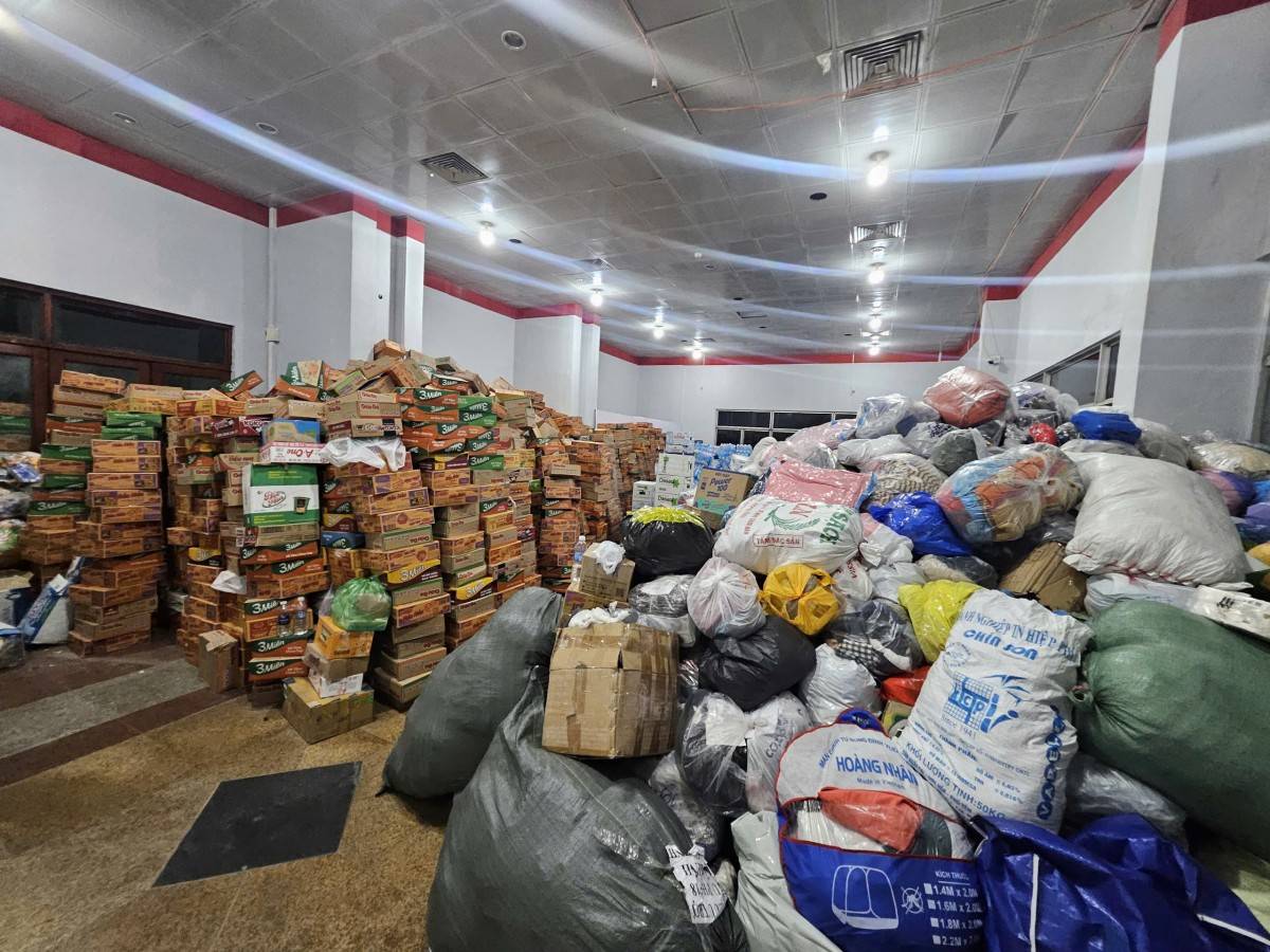 Kho chứa hàng luôn quá tải.