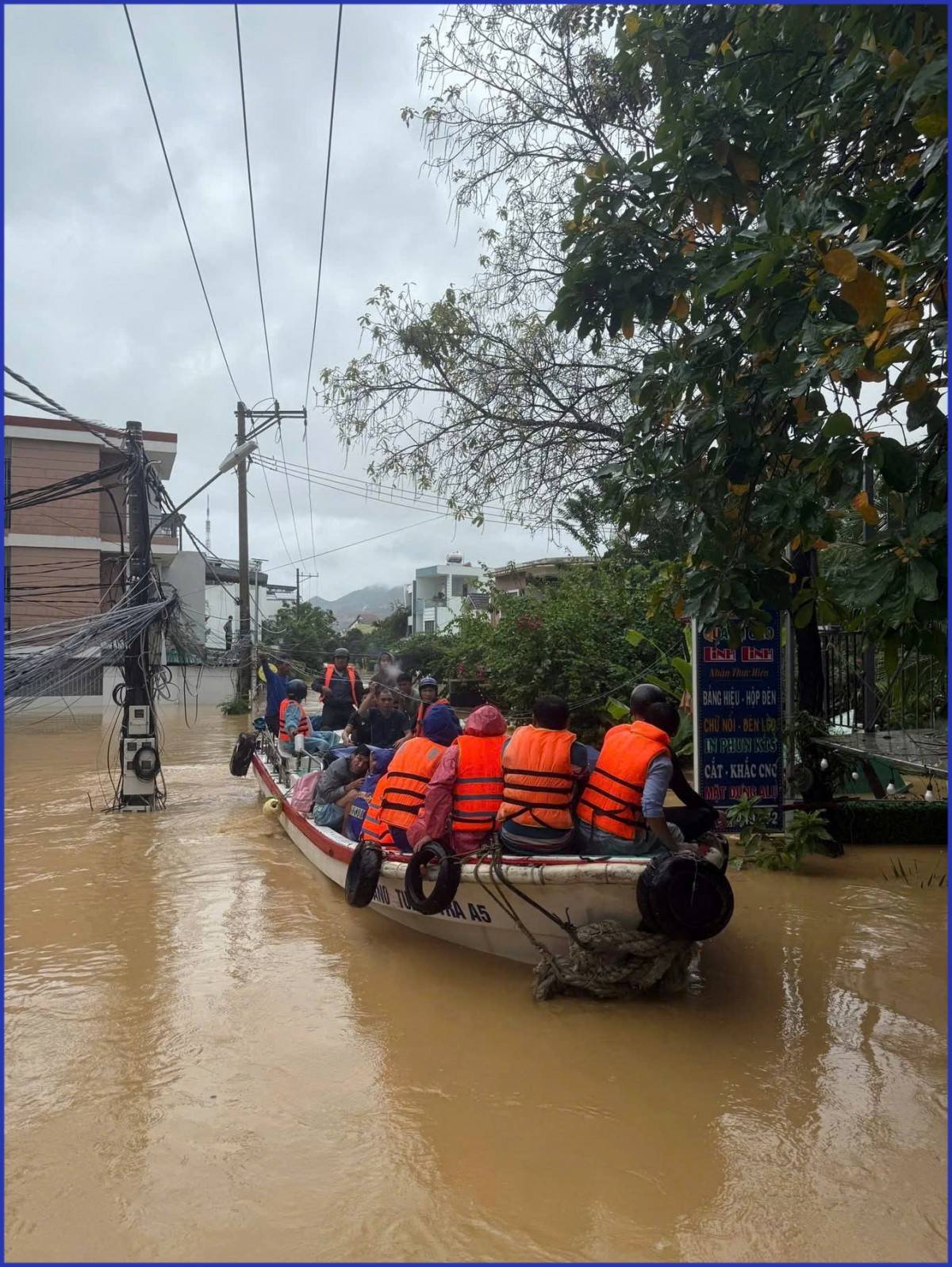 Khánh Hòa sau lũ lụt thiệt hại 1.730 tỷ đồng cơ sở hạ tầng , 1.970 tỷ đồng công trình giao thông