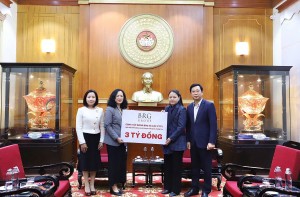 Tập đoàn BRG và SeABank ủng hộ 5 tỷ đồng hỗ trợ đồng bào khắc phục hậu quả thiên tai