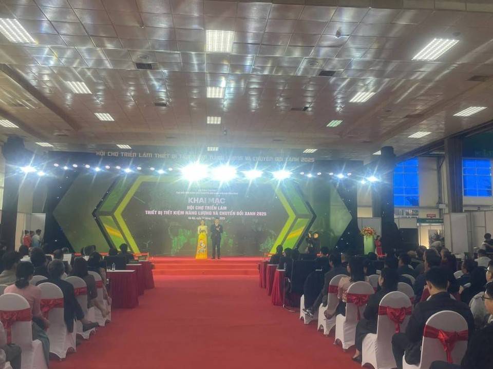 Khai mạc Triển lãm Thiết bị Tiết kiệm năng lượng và Chuyển đổi xanh 2025